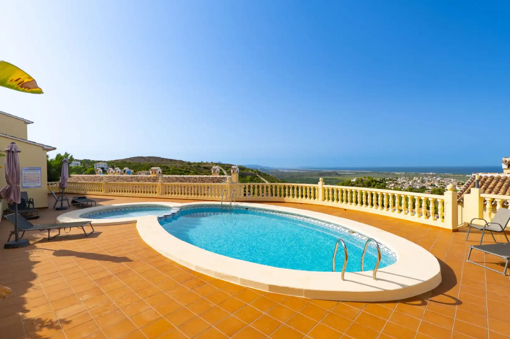 Piscina de Apartamento en venta en El Ràfol d'Almúnia con Calefacción, Terraza y Piscina