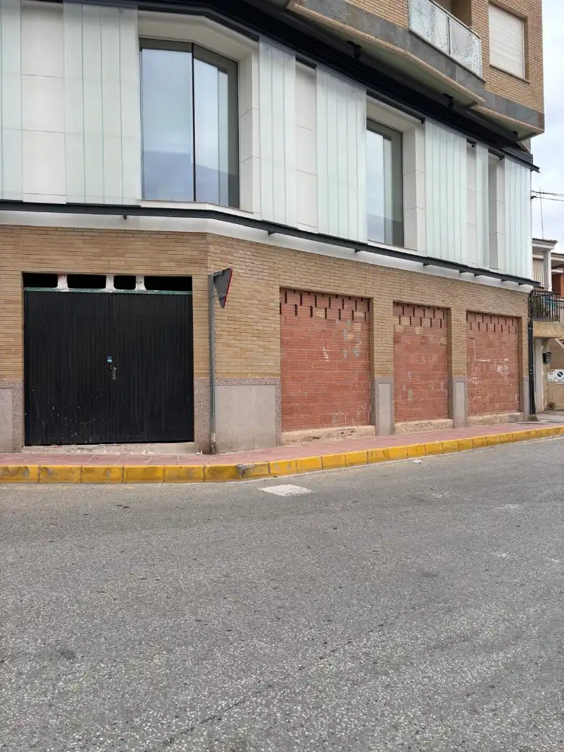 Locale commerciale in vendita a Plaza La Chimenea de Basilio 2, imagen 4