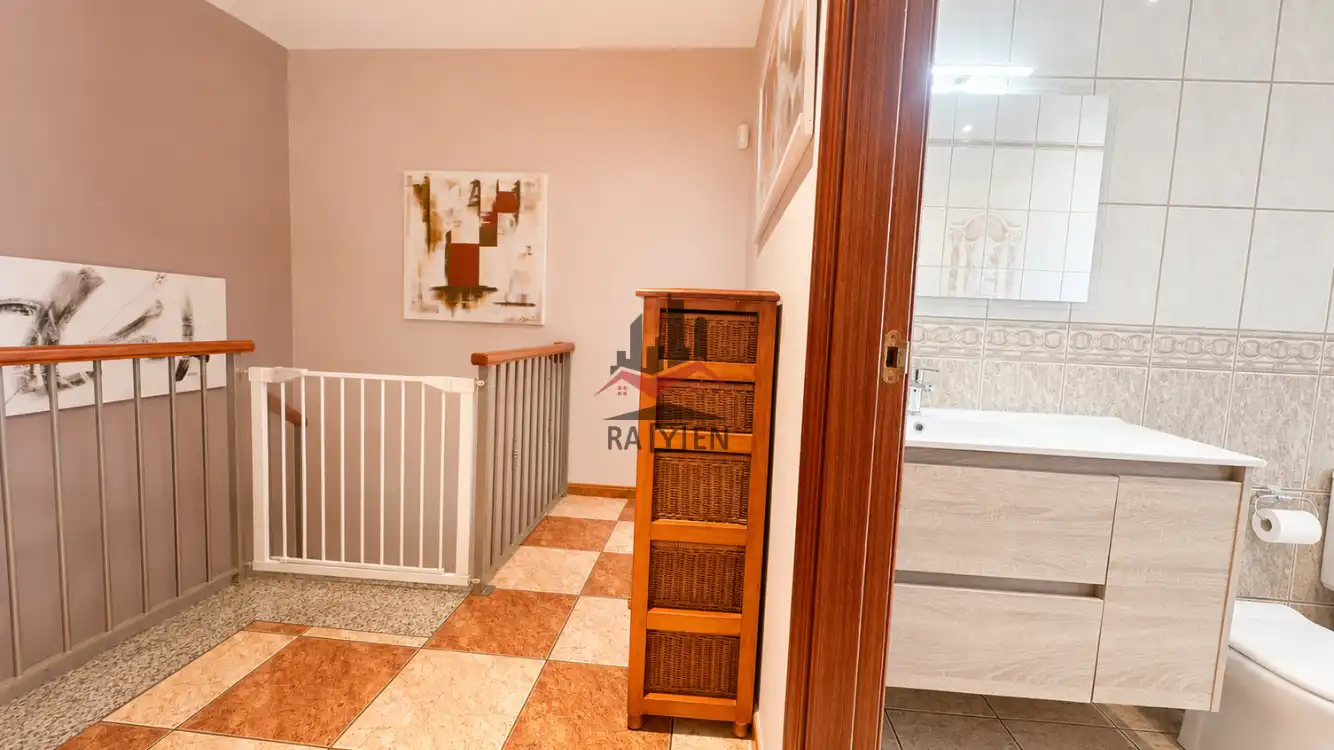 Casa adosada en venda a Avinyonet de Puigventós