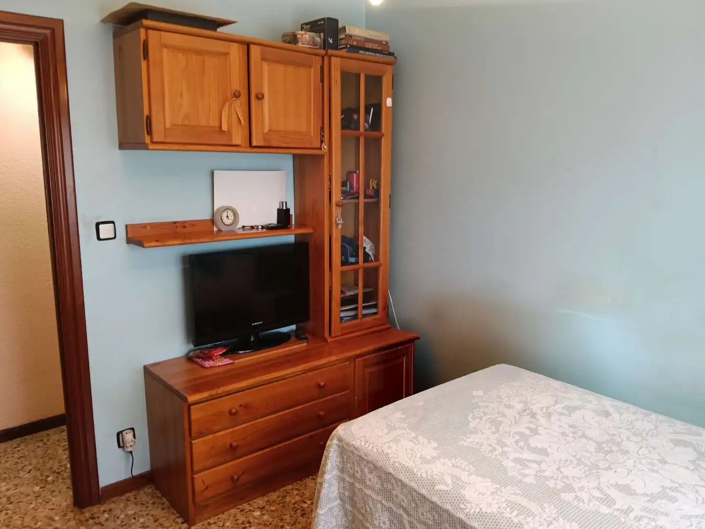 Bedroom of Flat for sale in Zaragoza  with Heating, Terrace and Furnished