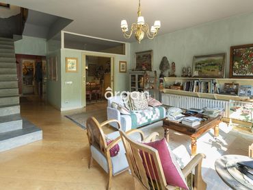 Maison mitoyenne avec piscine à vendre à L'Eixample