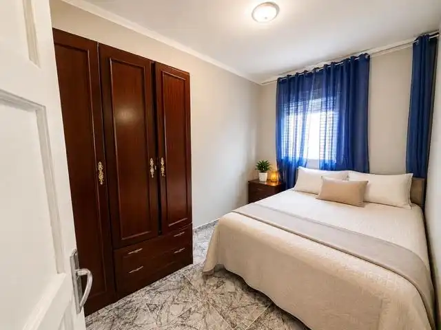 Bedroom of Flat for sale in Zaragoza  with Furnished