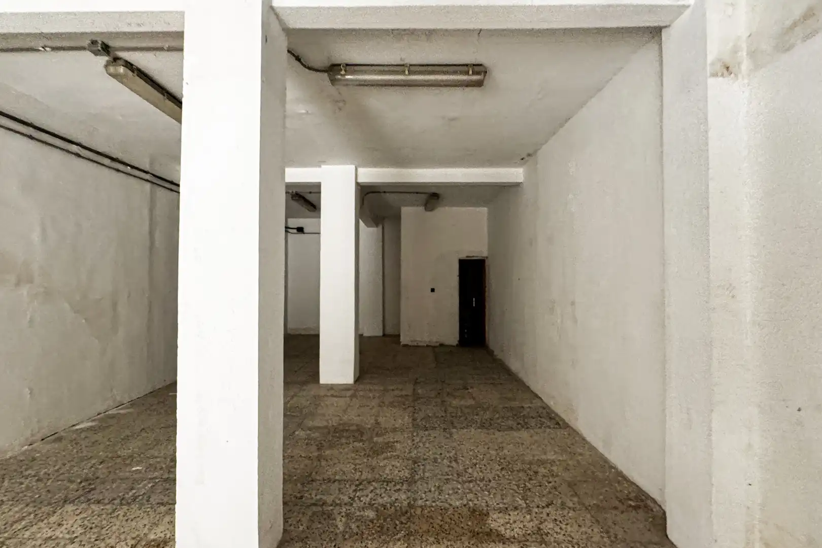 Local comercial en venda a Pablo Iglesas, imagen 4
