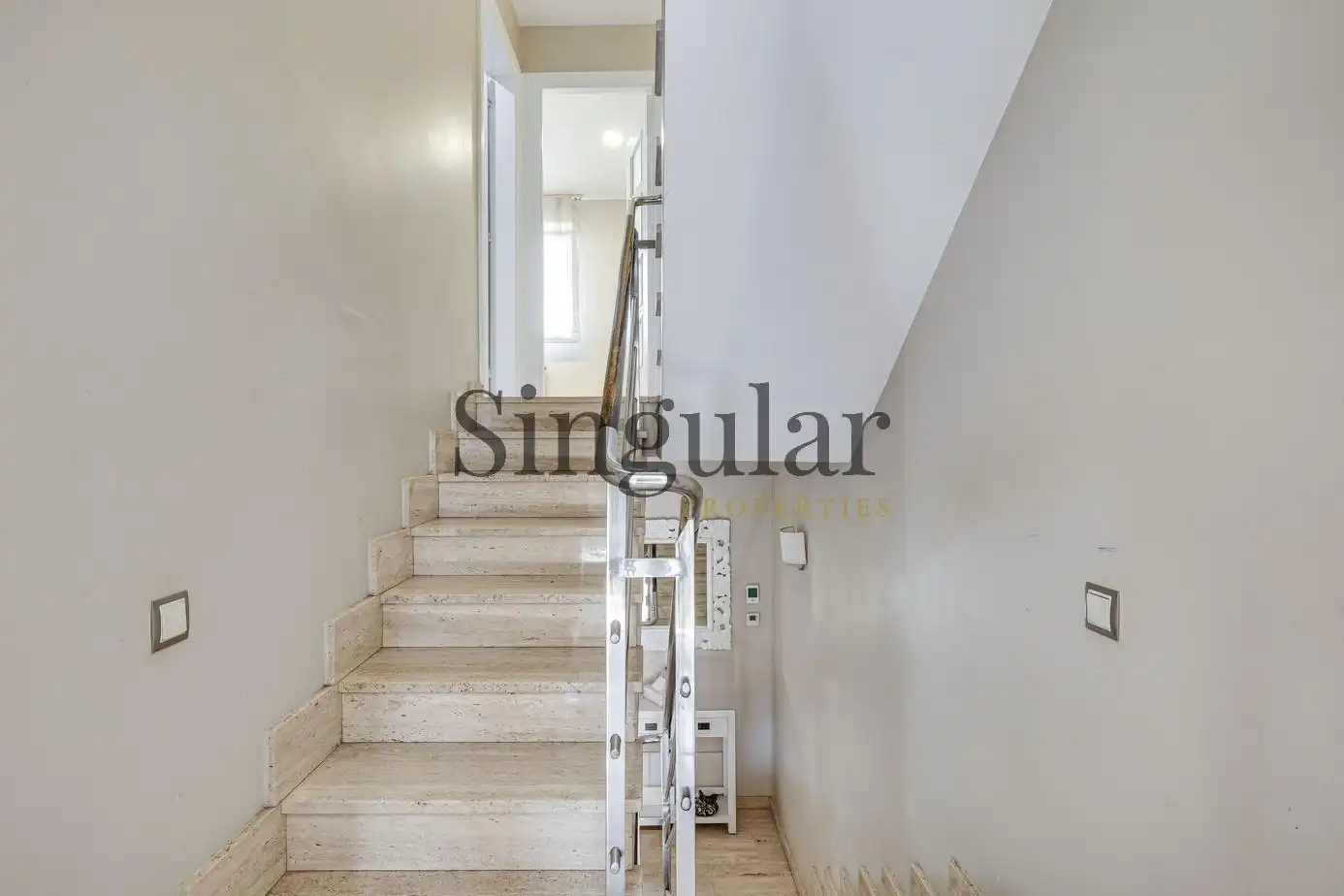 Casa adosada en venta en Barcelona con Aire acondicionado, Calefacción y Terraza