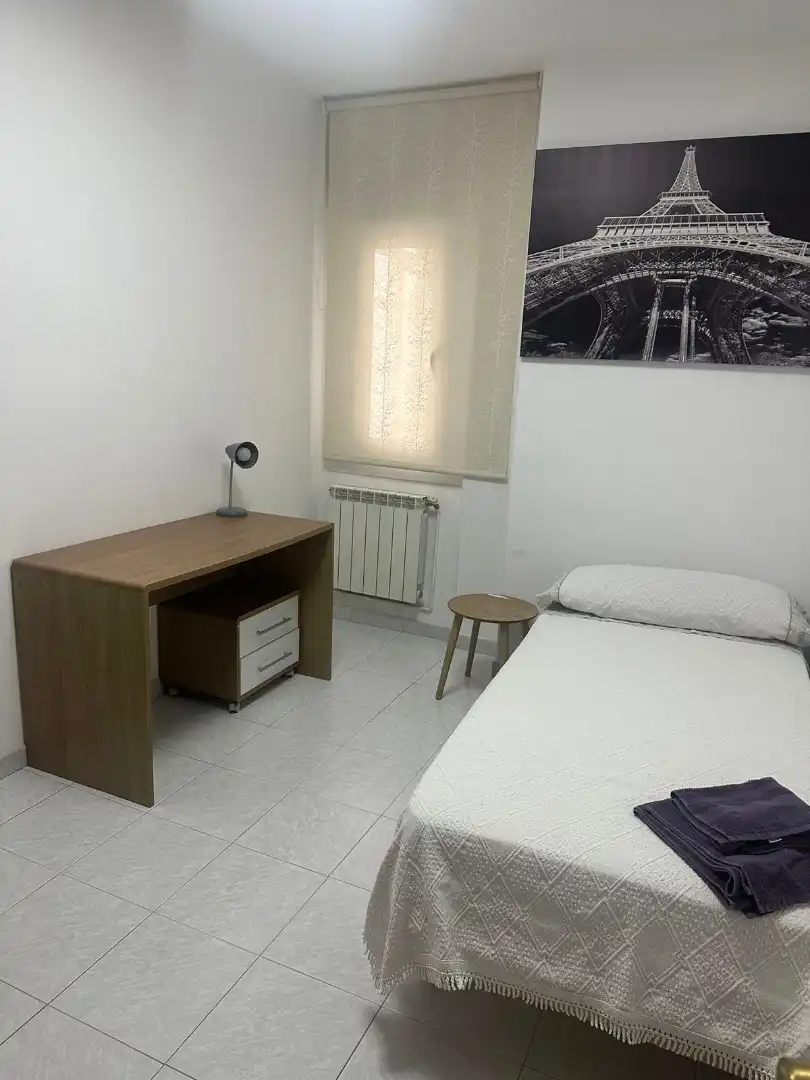 Schlafzimmer von Wohnung zur Miete in Pontevedra Capital  mit Heizung, Möbliert und Balkon