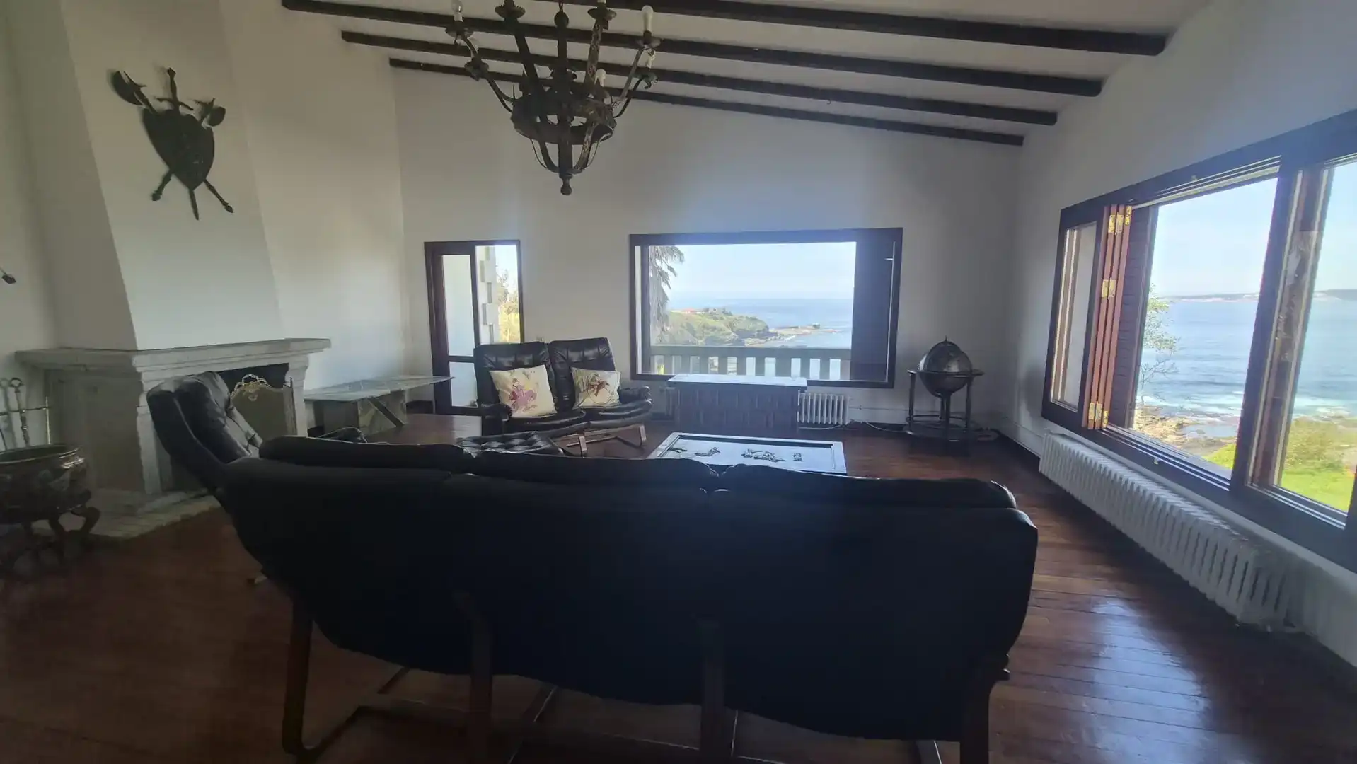 Sala d'estar de Casa o xalet de lloguer en Sanxenxo amb Balcó