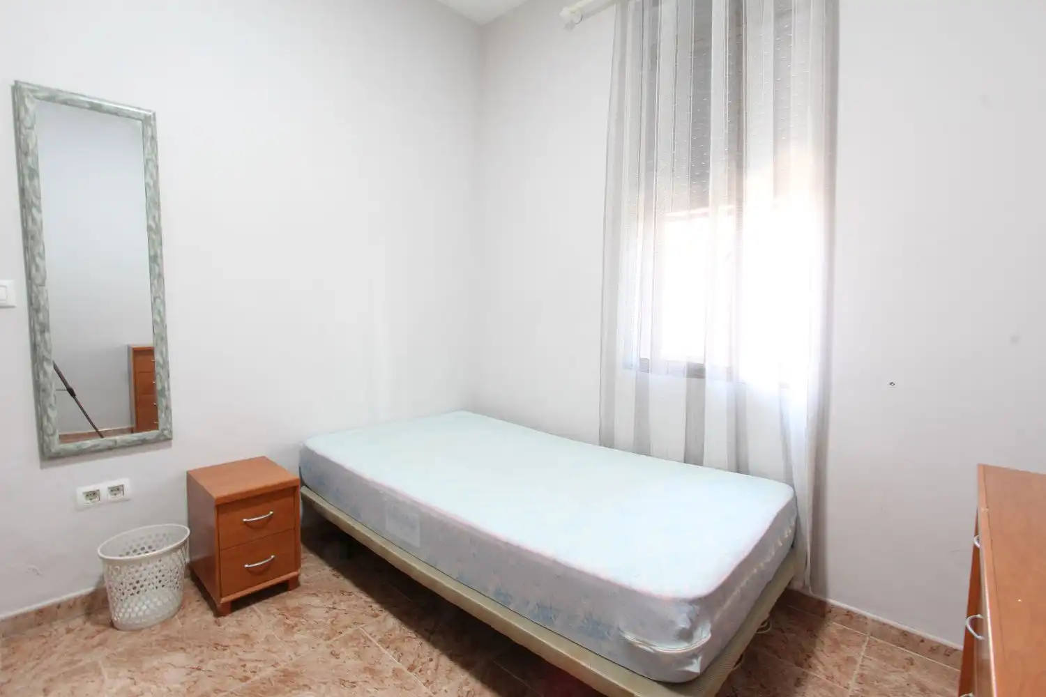 Flat for sale in Calle Cardenal Rodrigo de Castro, Ciudad Jardín