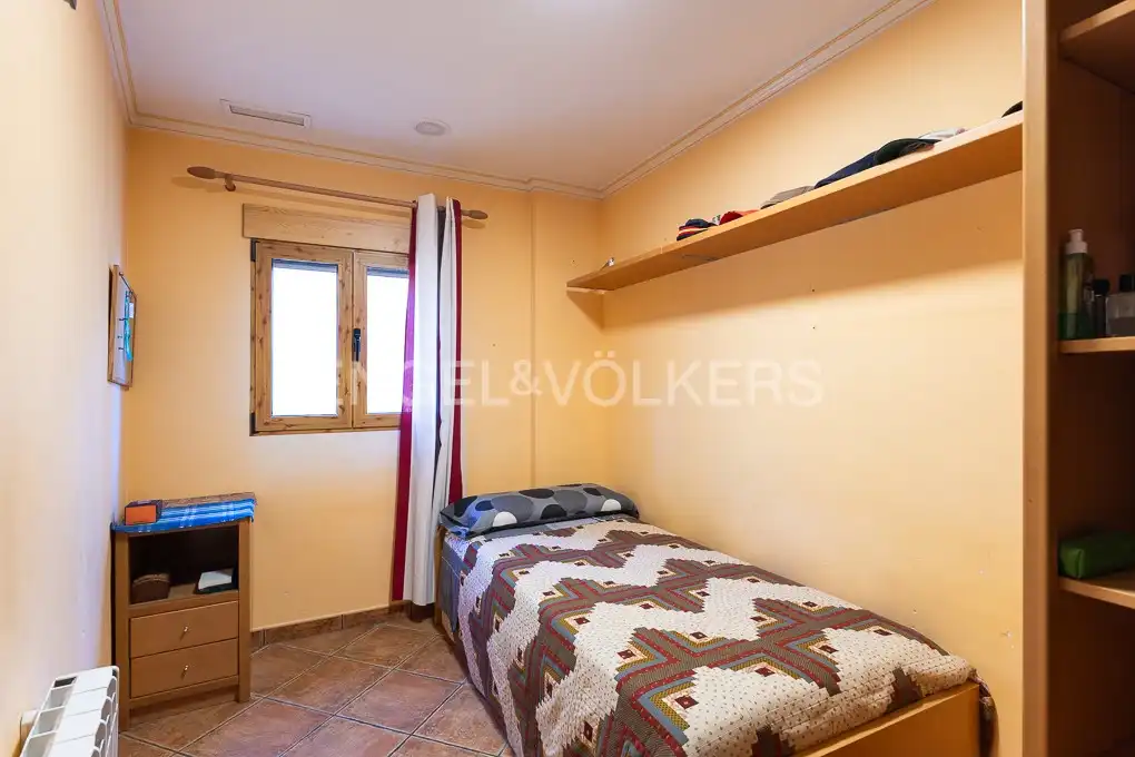 Bedroom of Houses for sale in Alcublas  with Air Conditioner, Heating and Terrace