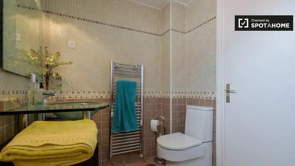 Room in Las Dehesillas - Vereda de los Estudiantes
