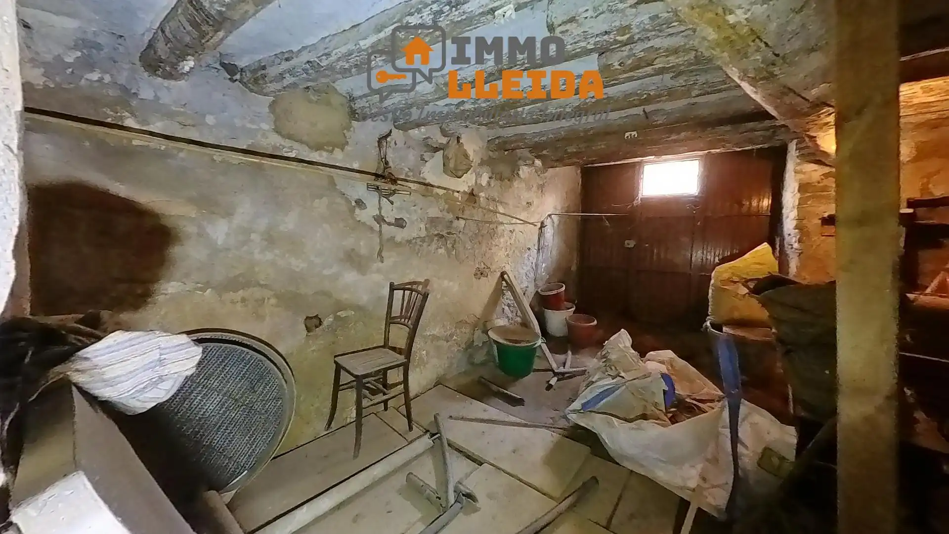 Casa adosada en venta en Cervera con Trastero y Balcón