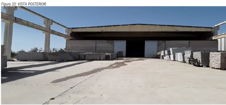 Vista exterior de Nave industrial en venta en Villacastín