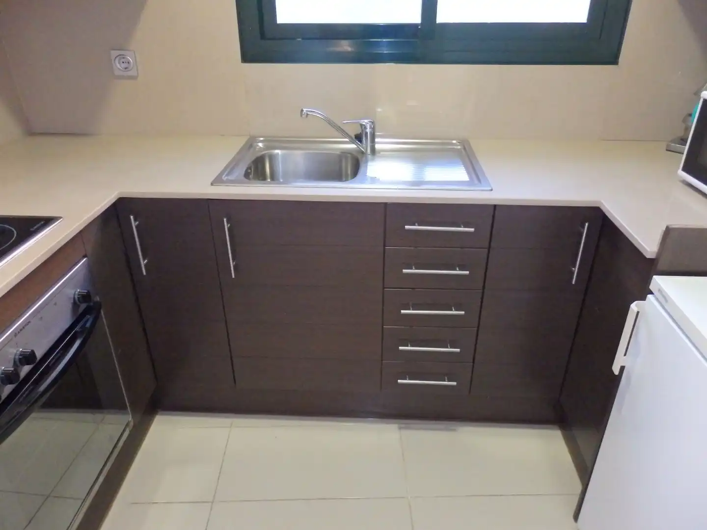 Cuina de Casa o xalet en venda en Mont-roig del Camp amb Aire condicionat, Jardí privat i Terrassa
