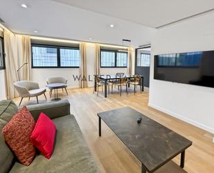 Living room of Duplex to rent in  Barcelona Capital  with Air Conditioner, Heating and Parquet flooring