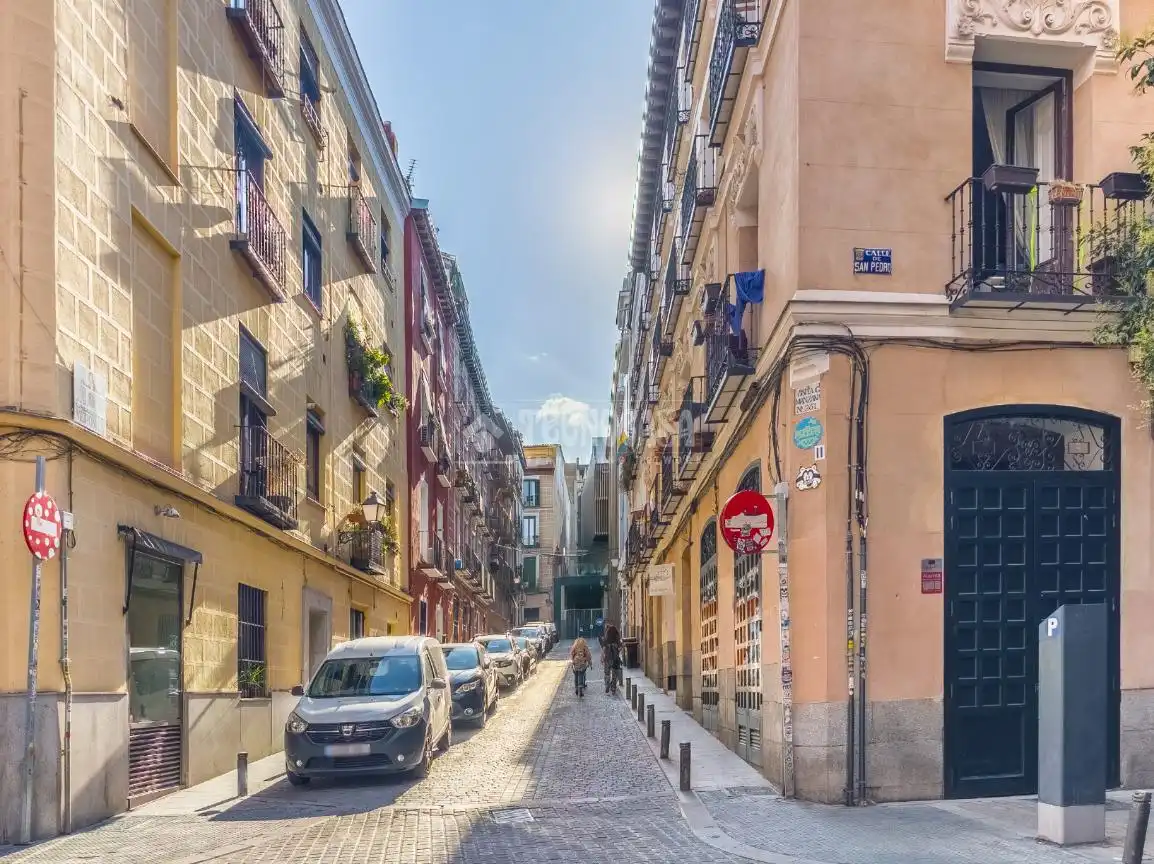 Vista exterior de Piso en venta en Madrid con Terraza