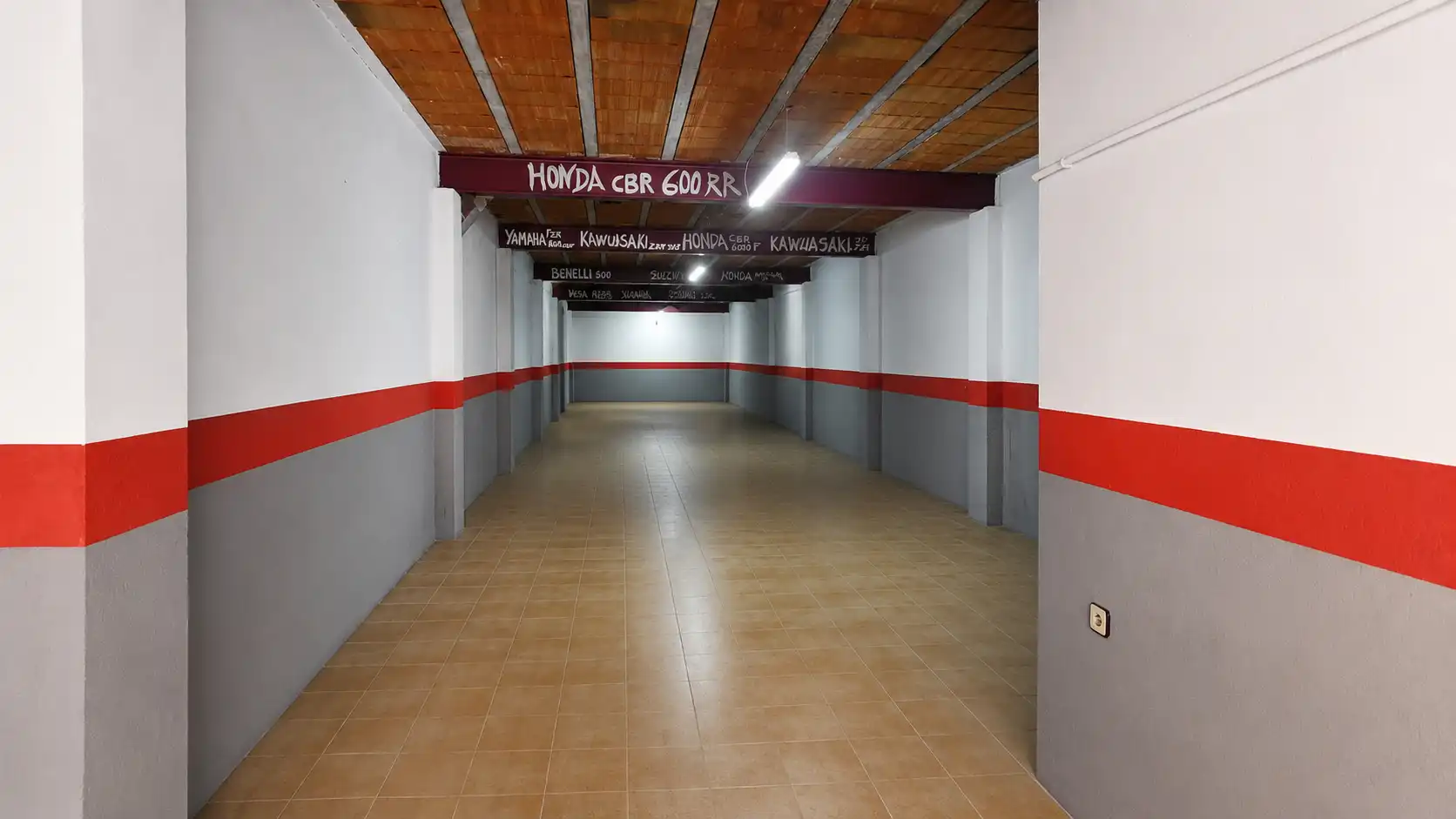 Local comercial en venta en Carrer d'Antonio Vico 37, imagen 2