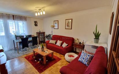 Living room of Flat for sale in Pontevedra Capital 