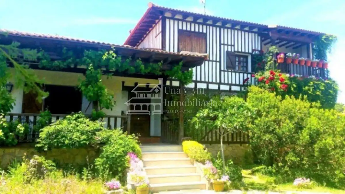 Villa in vendita a Villamayor