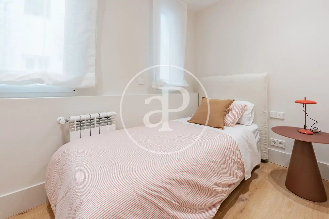 Bedroom of Flat for sale in Madrid  with Air Conditioner and Heating
