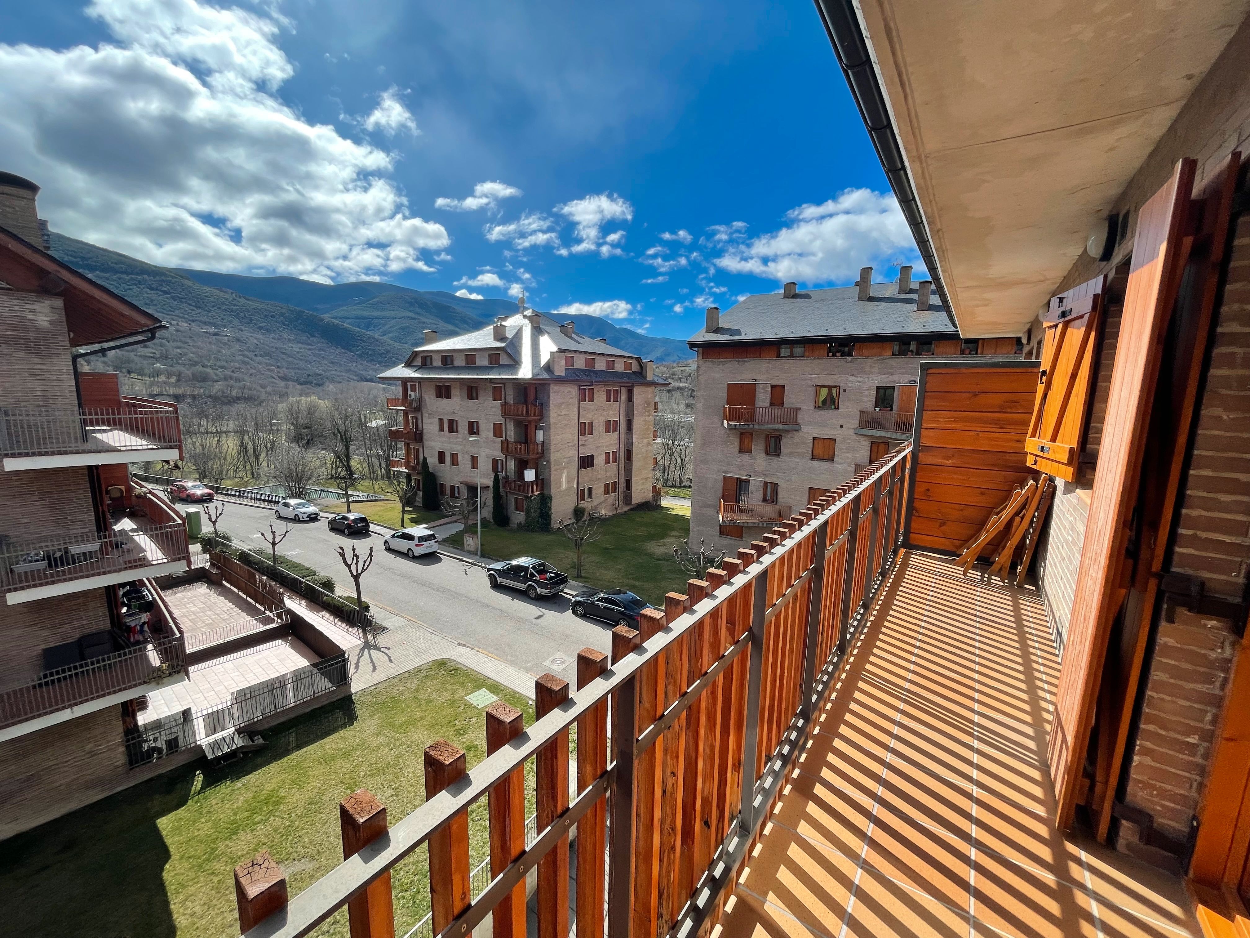 Duplex for sale in Carrer Estanys de Pallars, 5, Sort