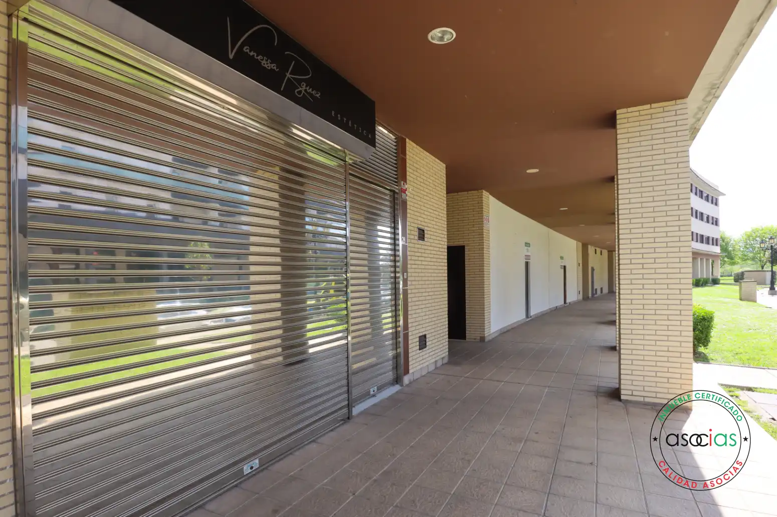 Local en venta en Oviedo 
