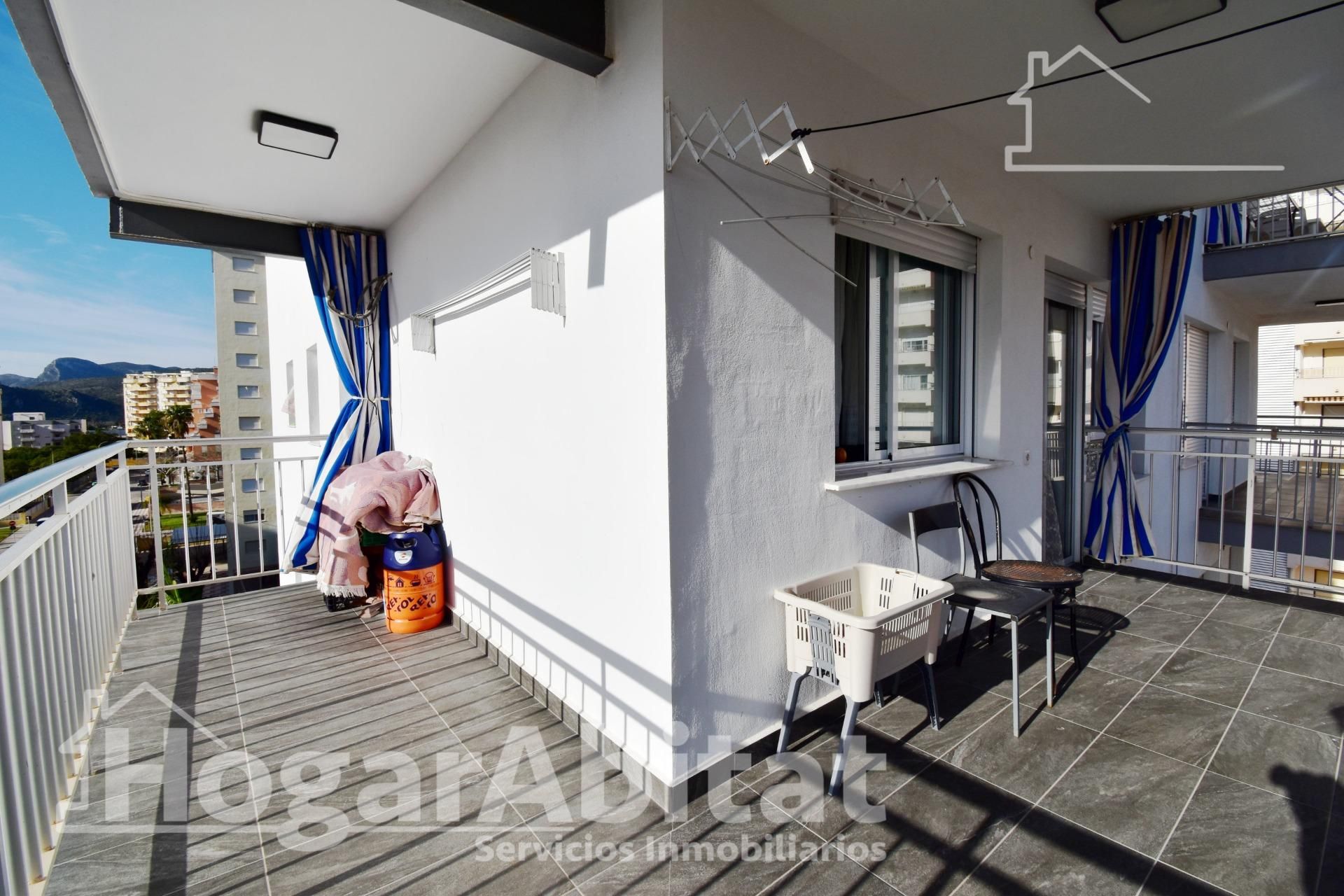 Terraza de Piso en venta en Gandia con Terraza y Amueblado