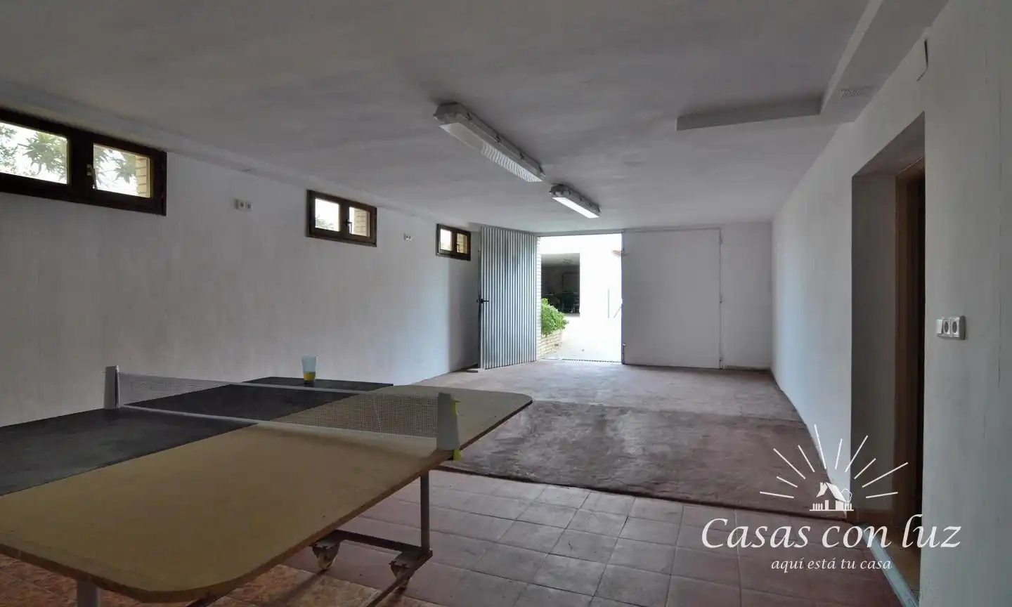 Casa o chalet en venta en Zaragoza con Jardín privado, Trastero y Piscina