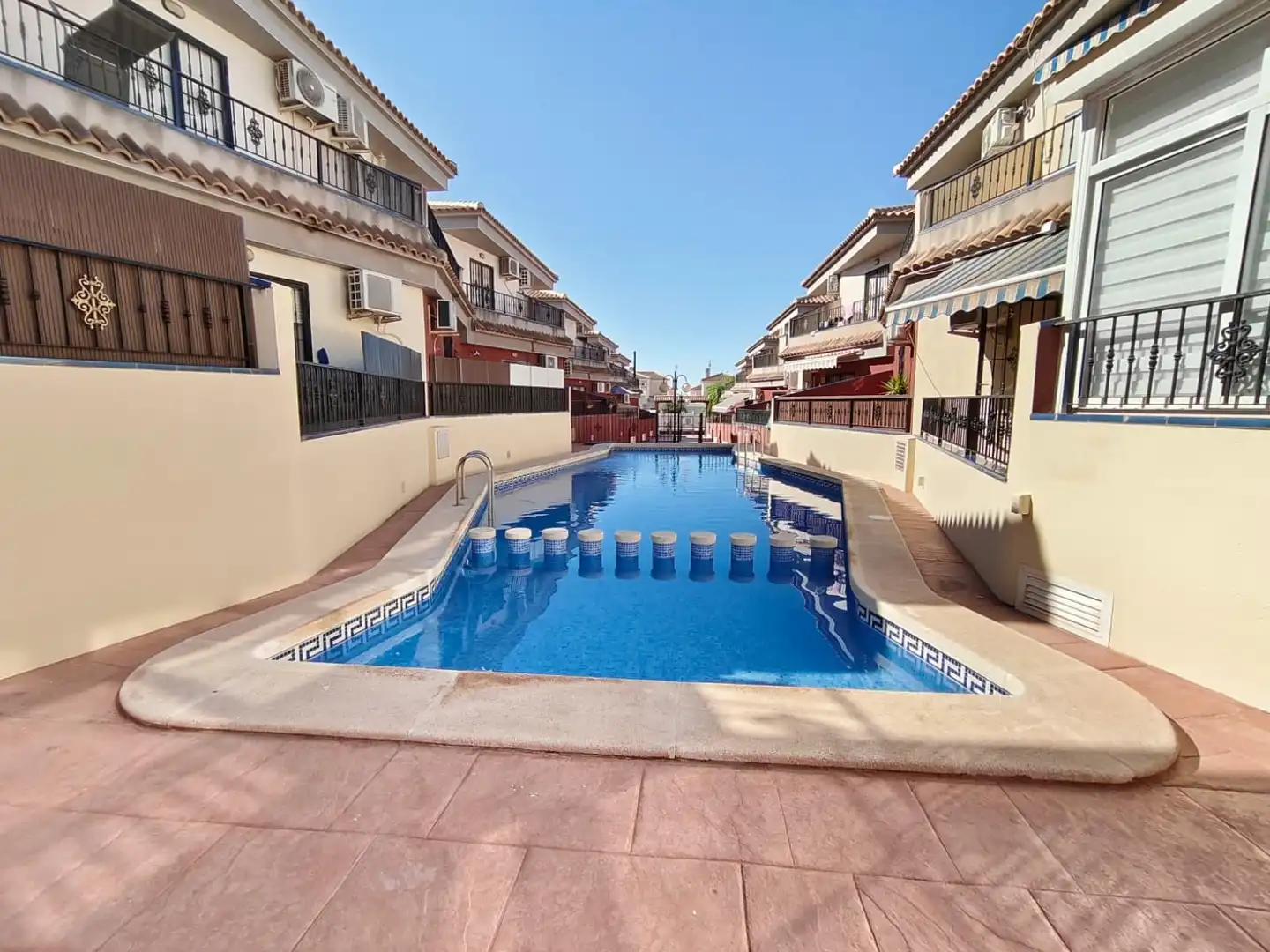 Casa a schiera con terrazza in vendita a Calle gotzone mora 10, imagen 2