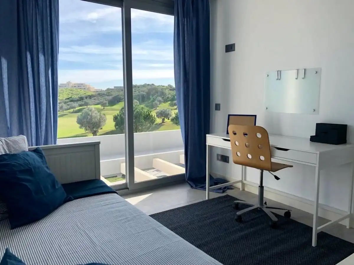 Chalet con piscina en venta en Hipódromo - Cerrado del Águila, imagen 2
