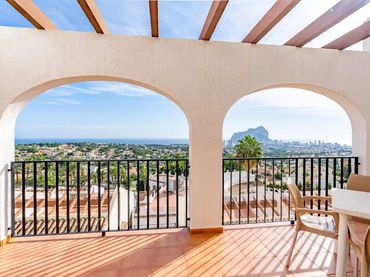 Bungalow avec balcon à vendre à Cometa