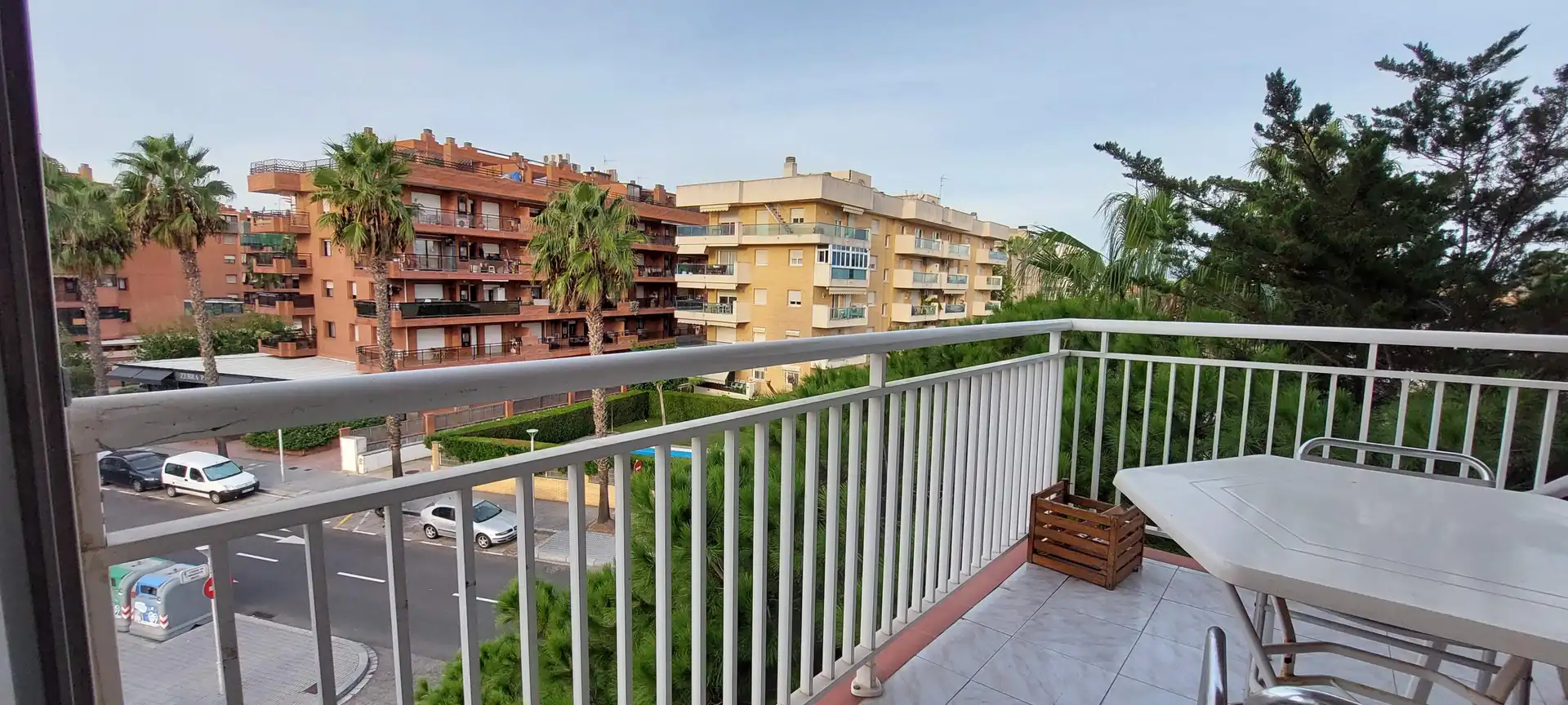 Vista exterior de Piso en venta en Salou con Terraza, Amueblado y Piscina comunitaria