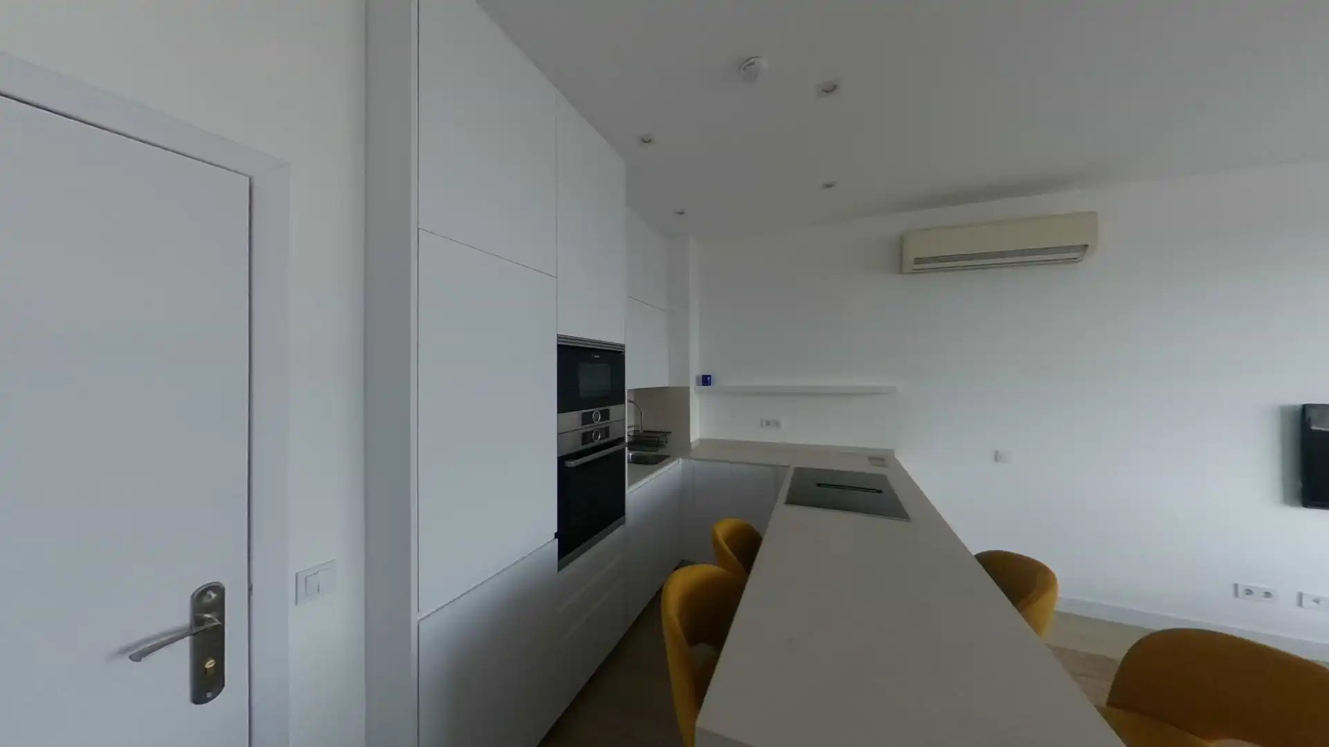 Wohnung zur Miete in Avenida del Juncal, Vega de la Moraleja