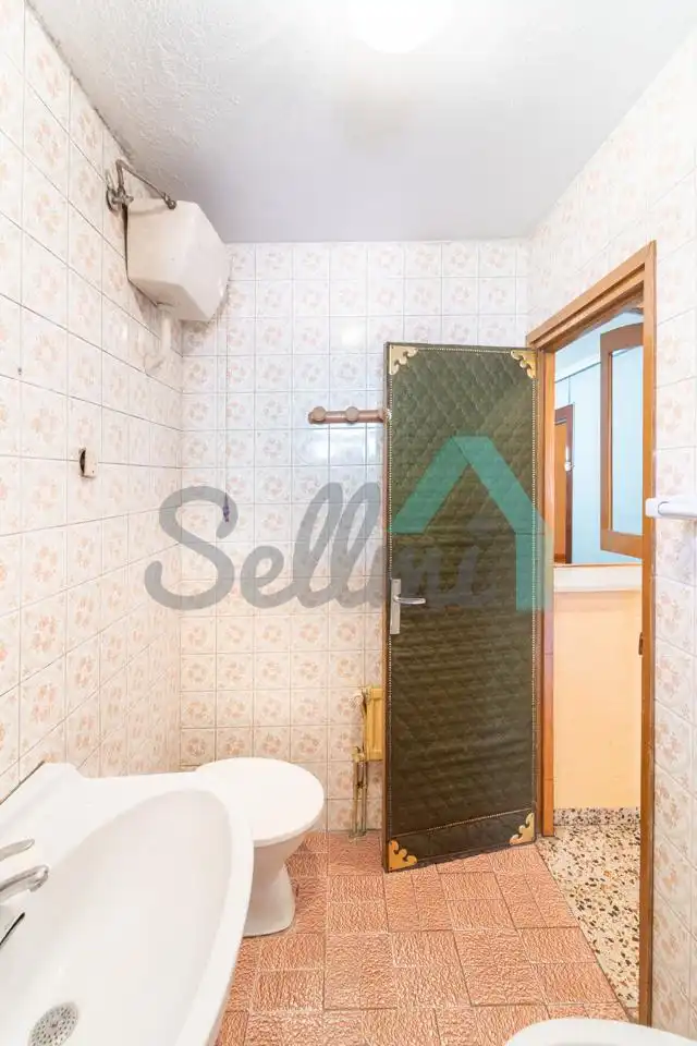 Bathroom of Detached homes for sale in Mieres (Asturias)  with Heating
