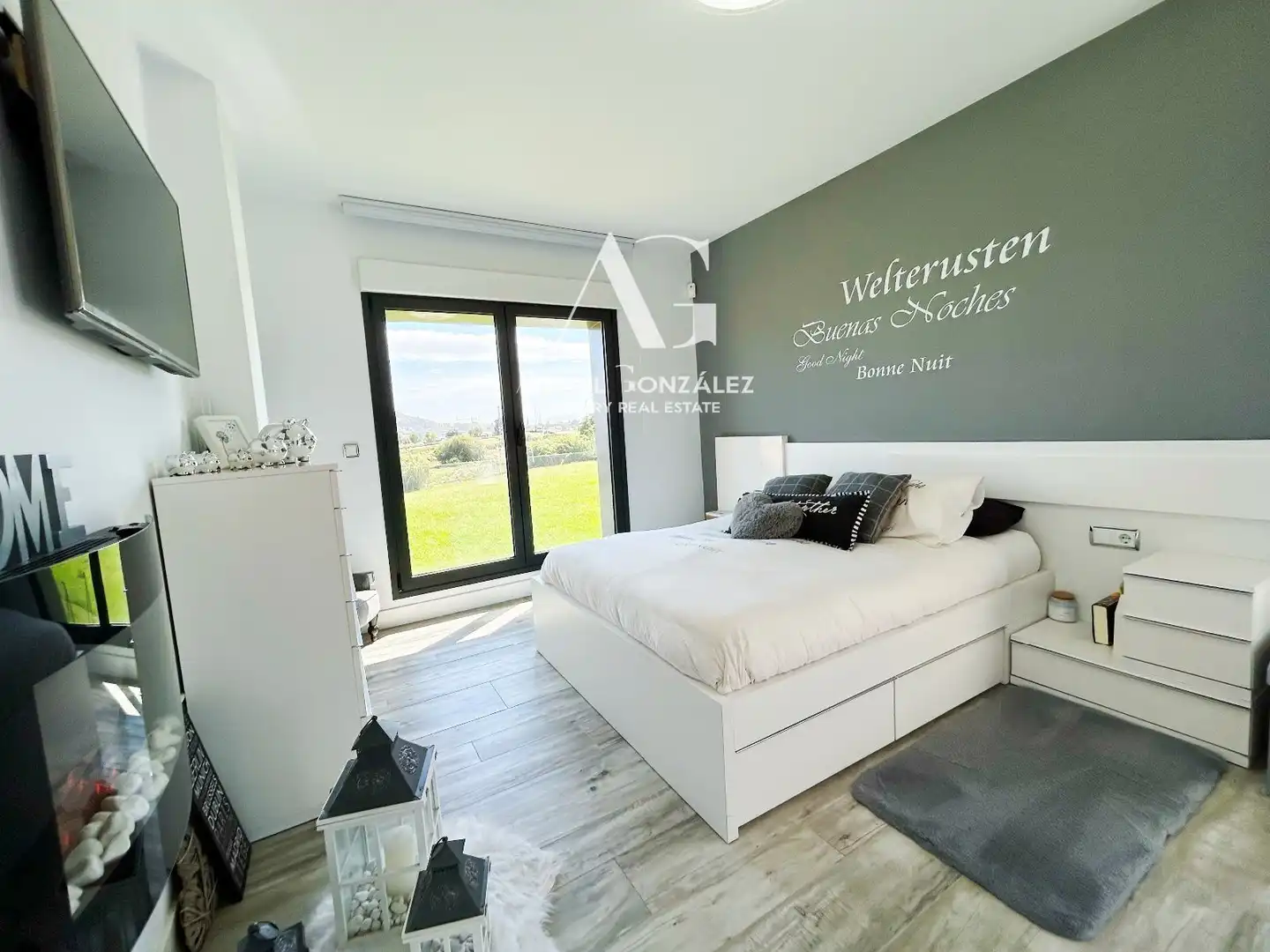 Bedroom of Houses for sale in Santander  with Heating, Private garden and Terrace