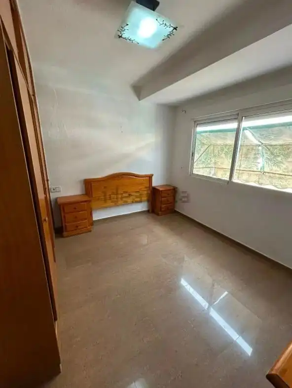 Schlafzimmer von Wohnung zur Miete in Alicante / Alacant mit Klimaanlage, Heizung und Möbliert