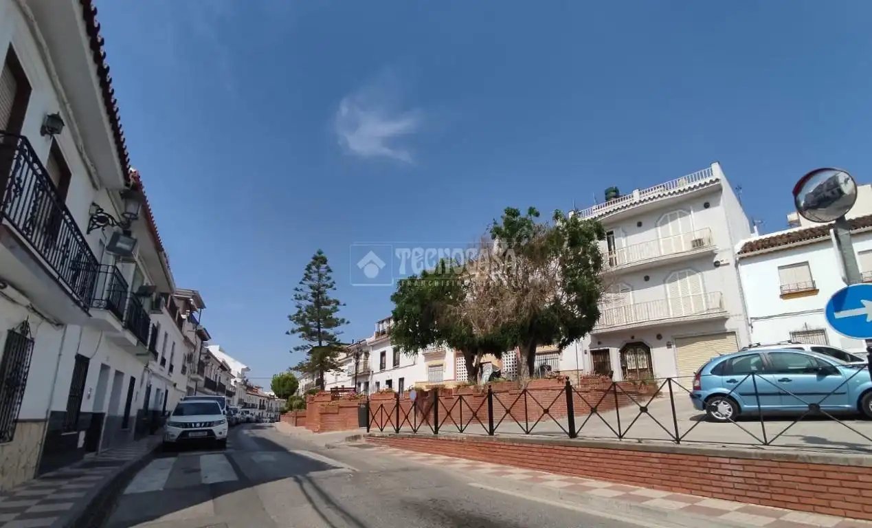 Vista exterior de Casa adosada en venta en Alhaurín El Grande con Terraza