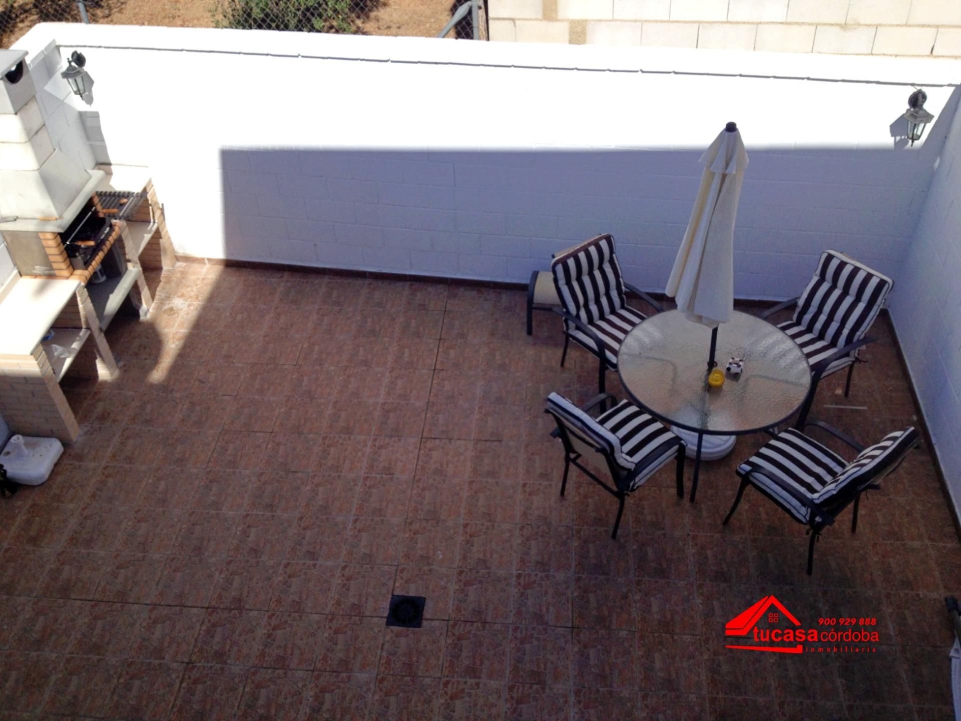 Terrassa de Casa adosada en venda en La Victoria amb Aire condicionat, Calefacció i Jardí privat