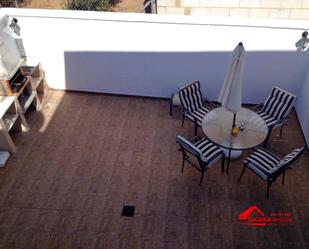 Terrassa de Casa adosada en venda en La Victoria amb Aire condicionat, Calefacció i Jardí privat