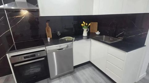 Foto 3 de Piso en venta en Teis, Vigo