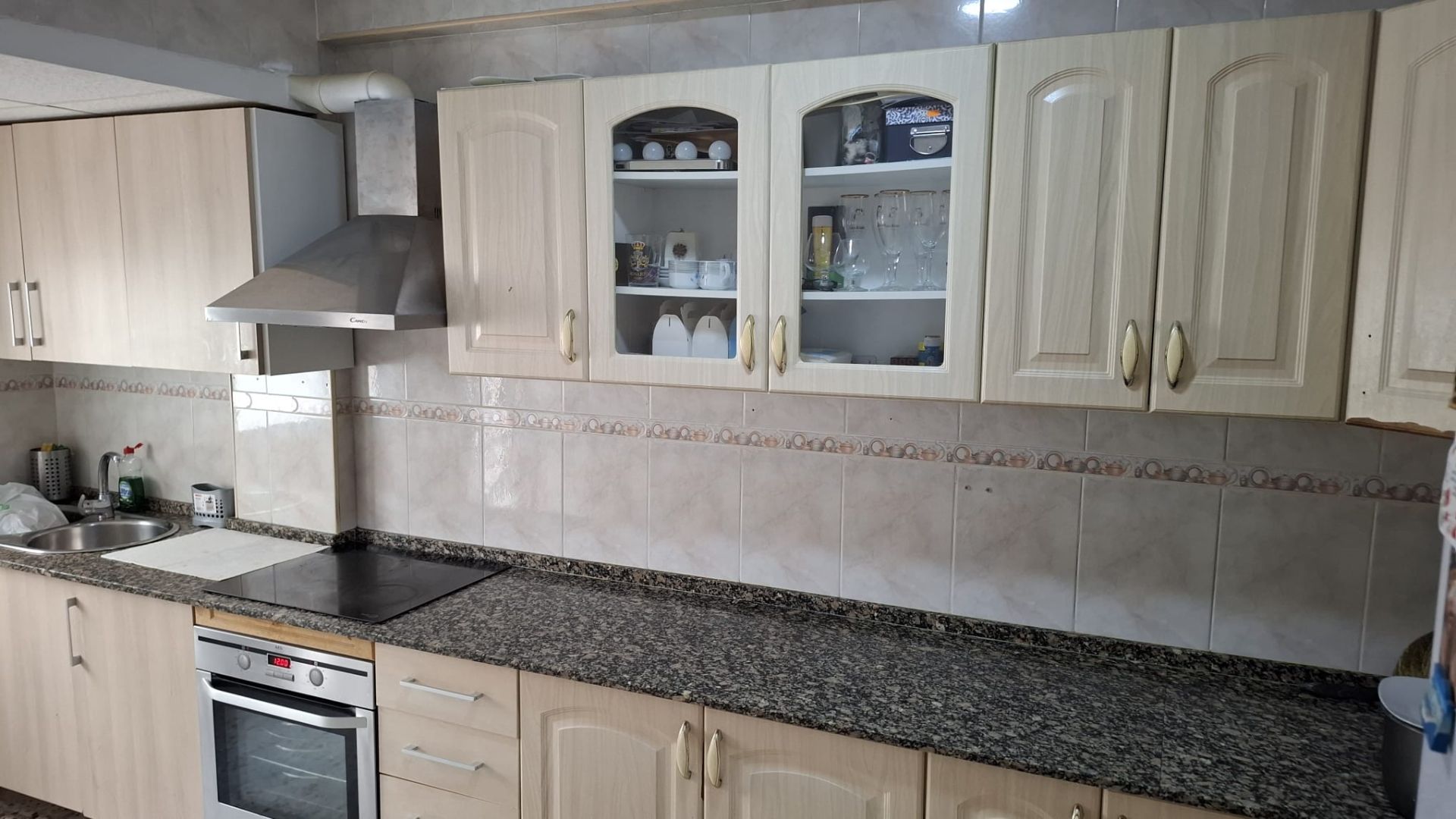 Cuina de Pis en venda en  Cádiz Capital amb Moblat, Forn i Rentadora