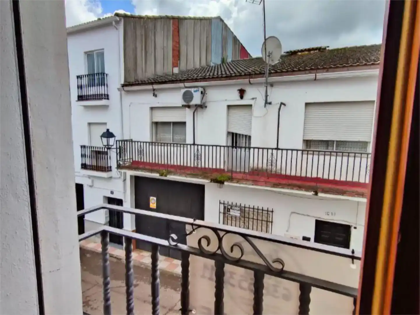 Vista exterior de Pis en venda en Herrera del Duque amb Aire condicionat i Balcó