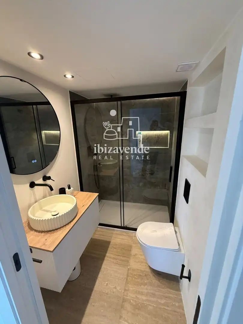 Bathroom of Flat for rent in Eivissa  with Air Conditioner, Heating and Terrace
