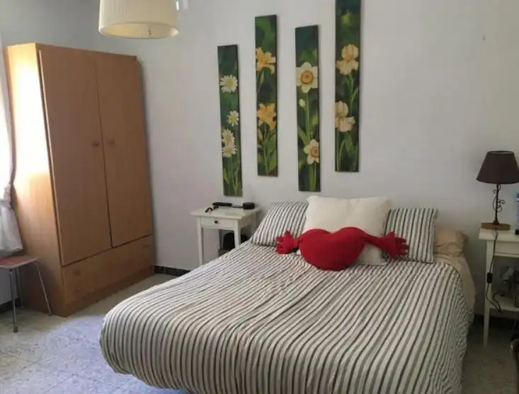Habitación de Piso de alquiler en Sevilla con Aire acondicionado y Amueblado