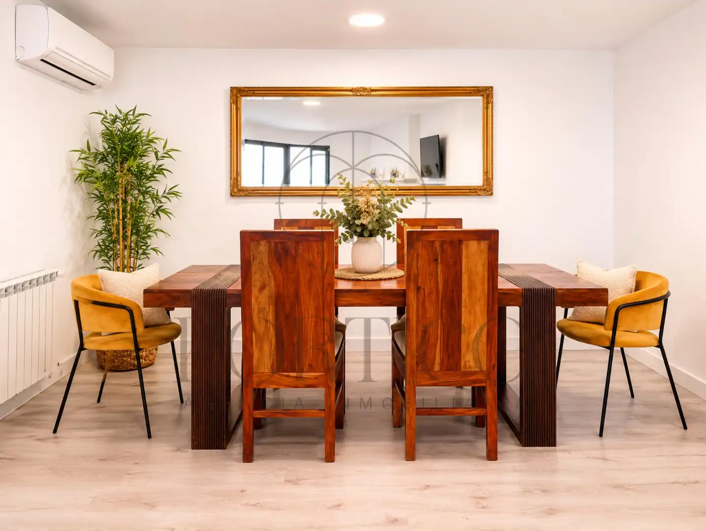 Dining room of Attic for sale in Tui  with Air Conditioner, Heating and Balcony