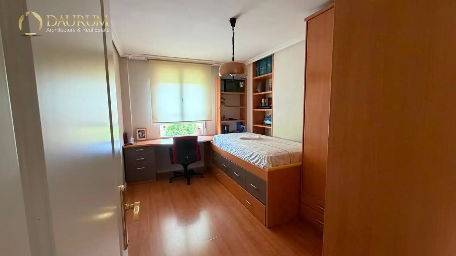 Bedroom of Flat for sale in Madrid  with Heating, Storage room and Furnished