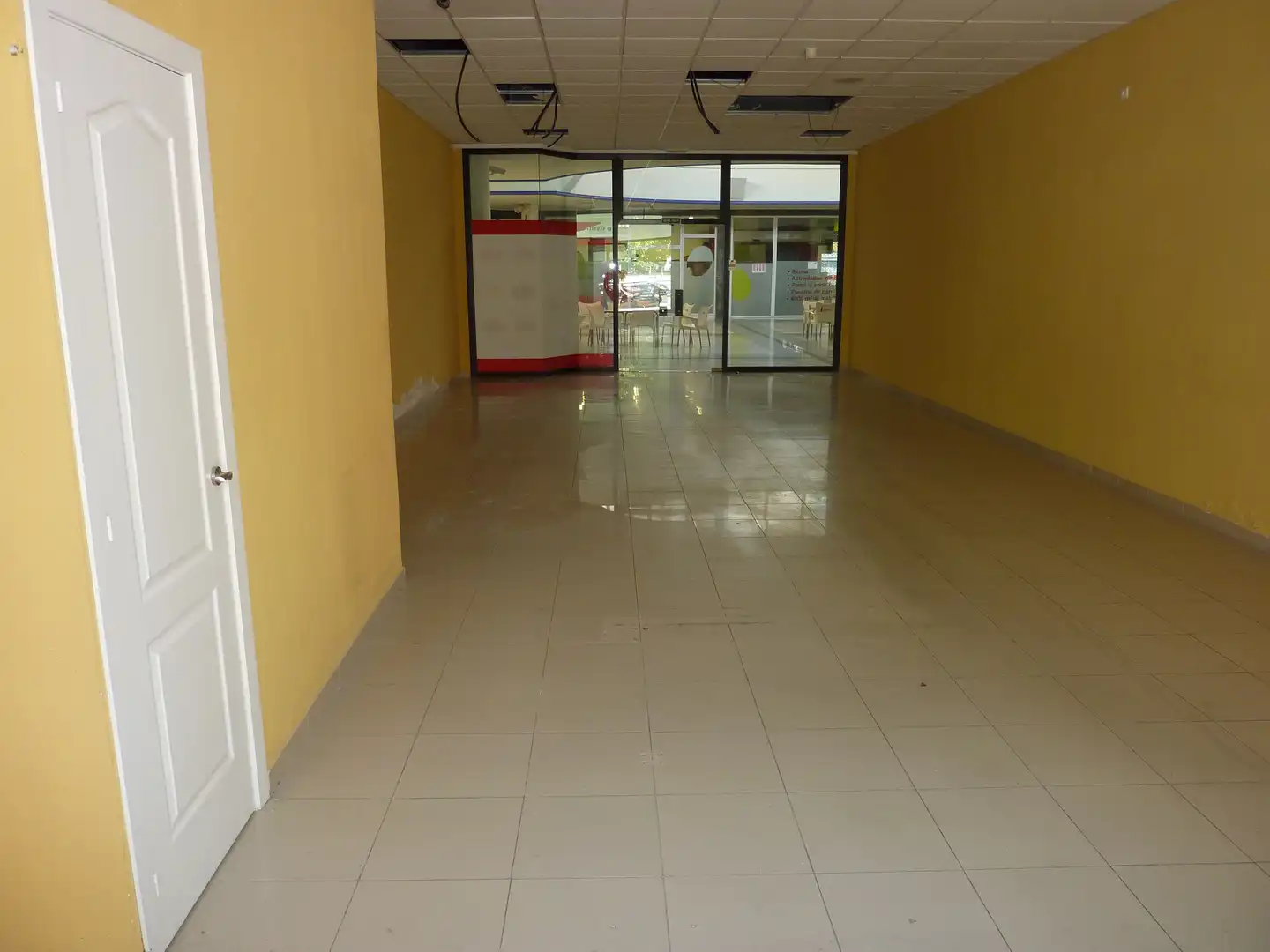 Local en venta en Avenida de las Provincias, 27, La Serna