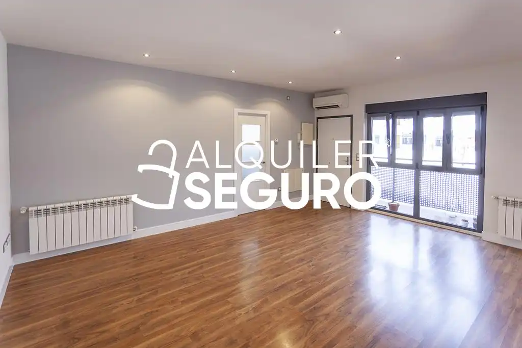 Sala d'estar de Pis de lloguer en  Madrid Capital amb Aire condicionat i Calefacció