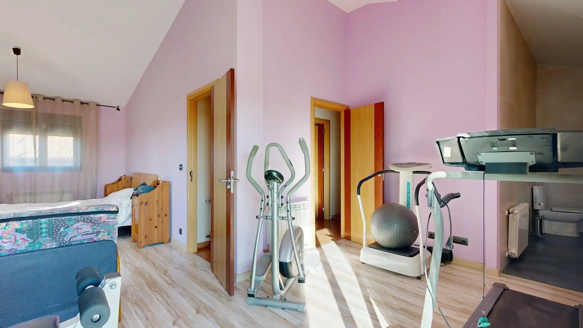 Schlafzimmer von Haus oder Chalet zum Verkauf in Nuez de Ebro mit Klimaanlage, Heizung und Privatgarten