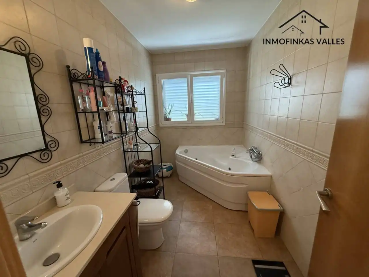 Bany de Casa o xalet en venda en Lliçà de Vall amb Aire condicionat, Calefacció i Jardí privat