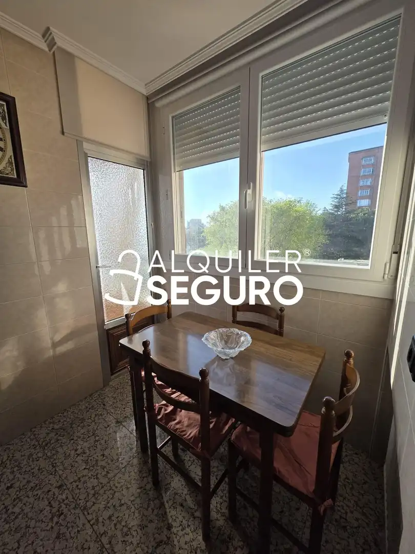 Flat for rent in Burgos  with Heating, Terrace and Furnished
