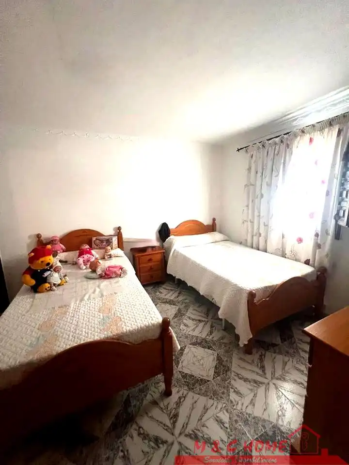 Dormitori de Casa o xalet en venda en Málaga amb Jardí privat, Terrassa i Traster